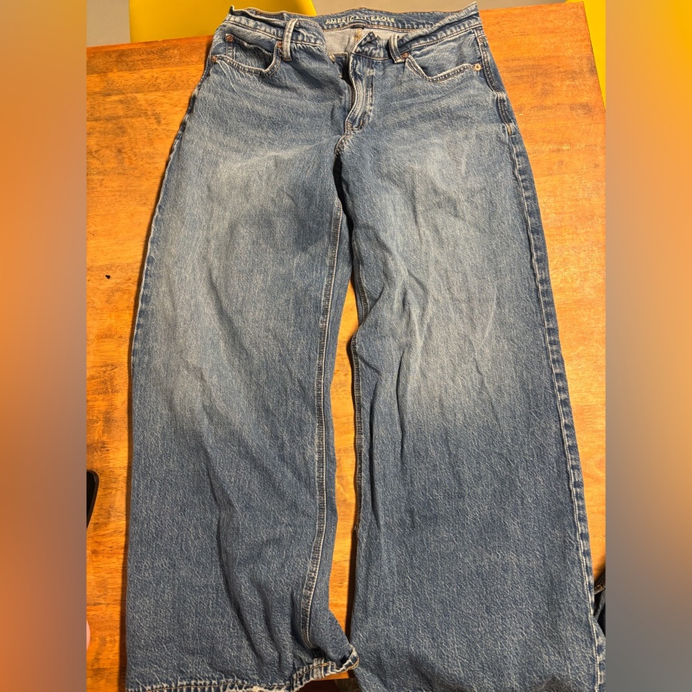 American Eagle Outfitters Relaxed Fit Blue Jeans